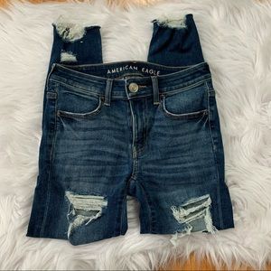 🤍 AE Ripped Jeans